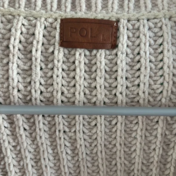 POL Oversized Chunky Chenille Sweater Size Large - Picture 3 of 9